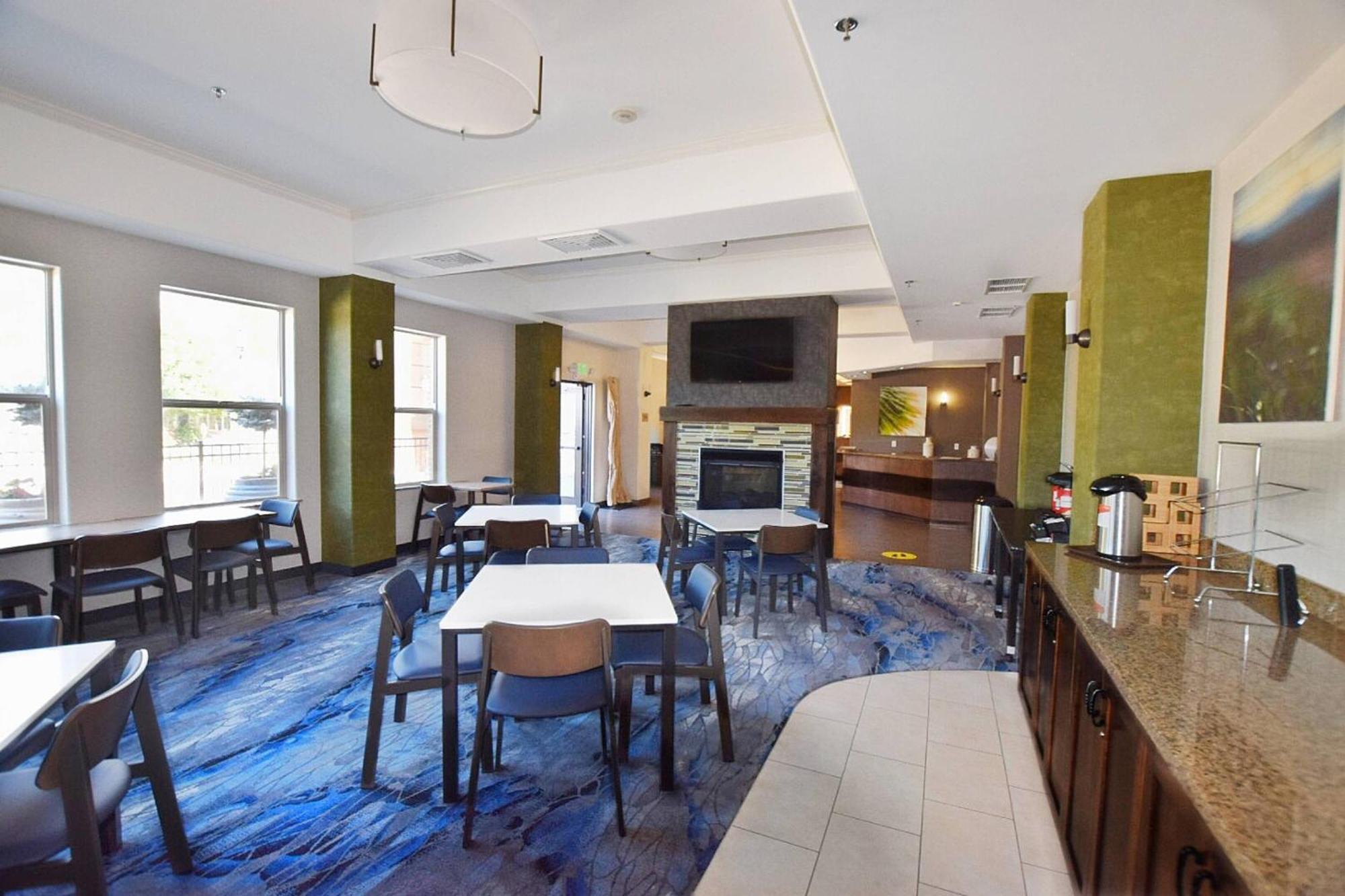Fairfield & By Marriott Downtown/historic Main Street 3*