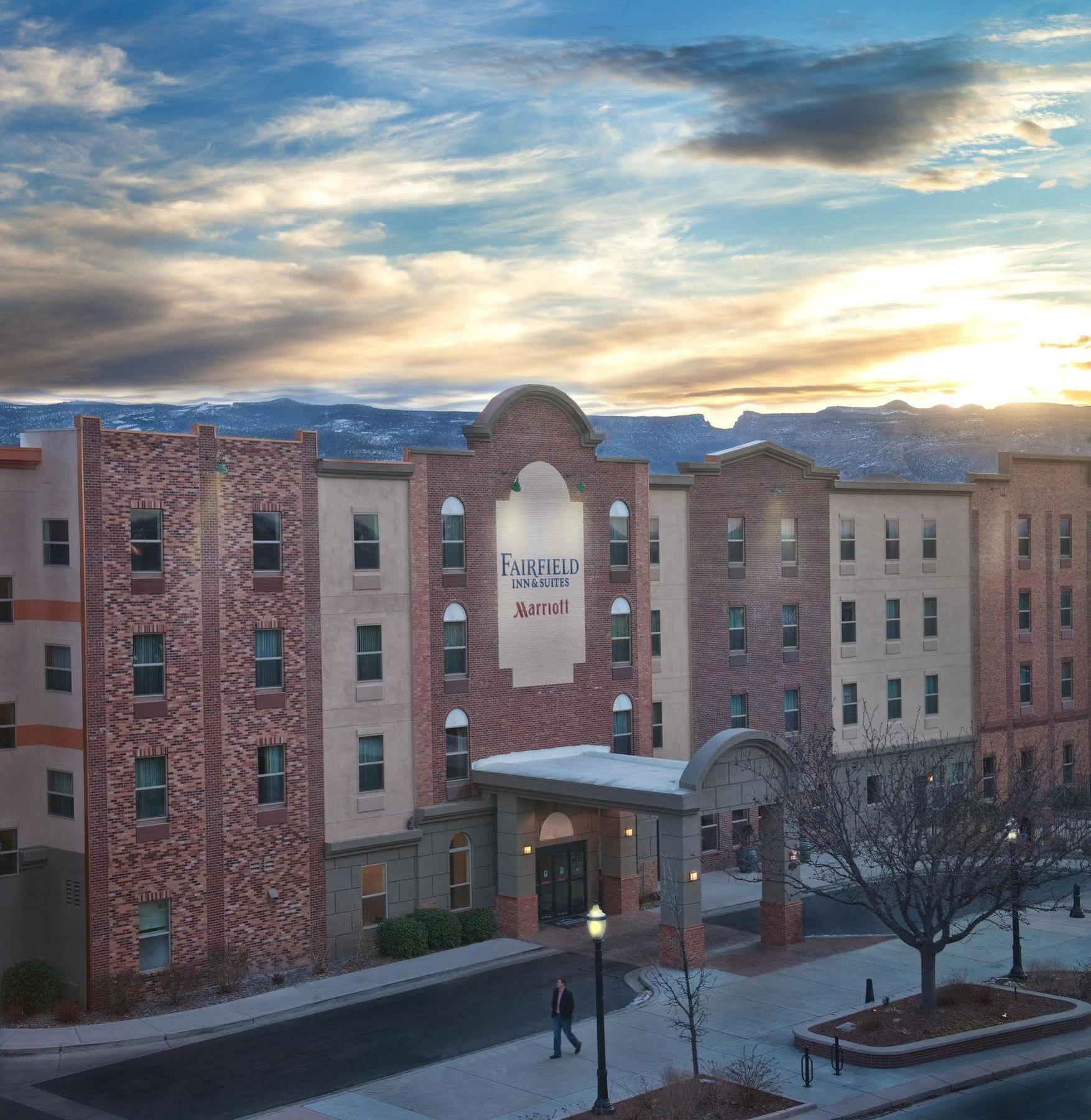 Fairfield & By Marriott Downtown/historic Main Street Hotel 3*