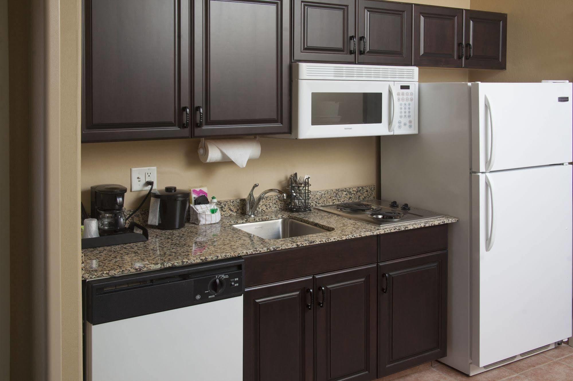 Fairfield & By Marriott Downtown/historic Main Street 3*